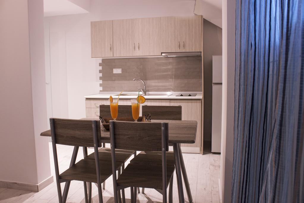 La Verde Apartments Limenaria  Luaran gambar
